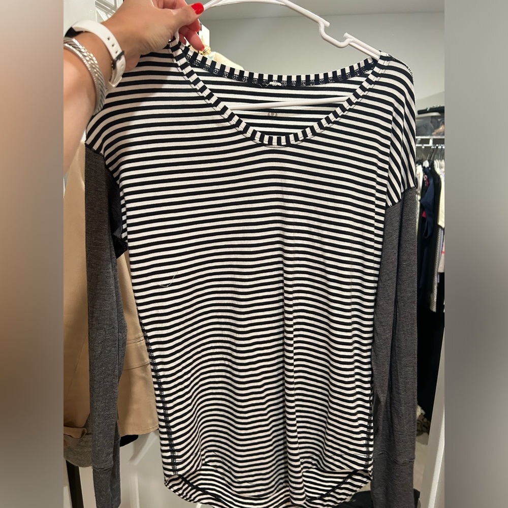 RARE LULULEMON - color block shirt - S